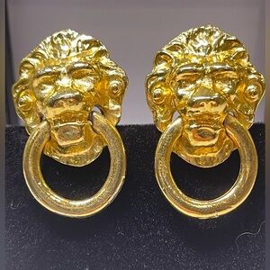 KJL Kenneth Jay Lane Gold Door Knocker Lion Clip On Earrings